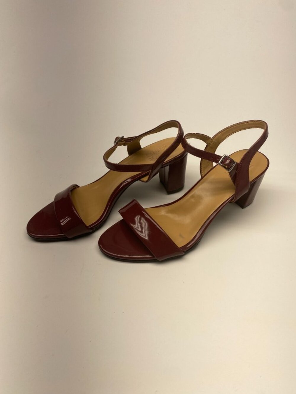 Naturalizer Womens Nabristol Burgundy Ankle Strap Sandals Sz 9